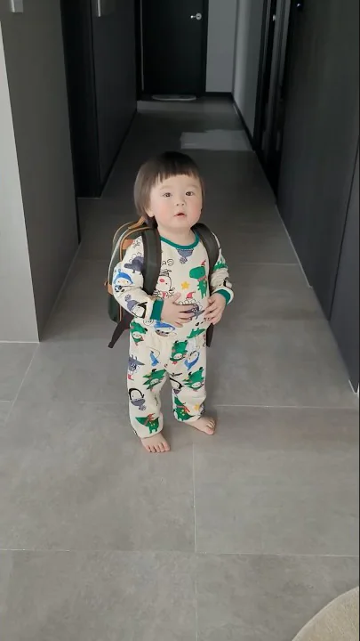 주말이라 어린이집 못 가는데🥹🥹 #19개월아기 #shorts #baby #babyshorts #shortvideo #아기 #어린이집아기